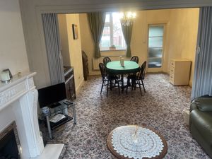 Dining Room - click for photo gallery